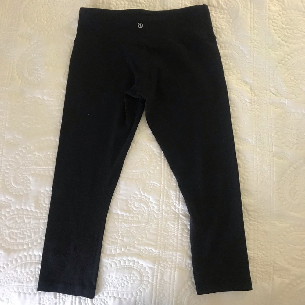 Lululemon Wunder Under Crop Pants